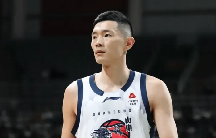 九游体育登录入口-山东崩了n年的三分终于有救了！王证搭配陈林坚，空间+威慑力拉满|山东队|比赛|球员|命中率|兜底_新浪体育_新浪新闻
